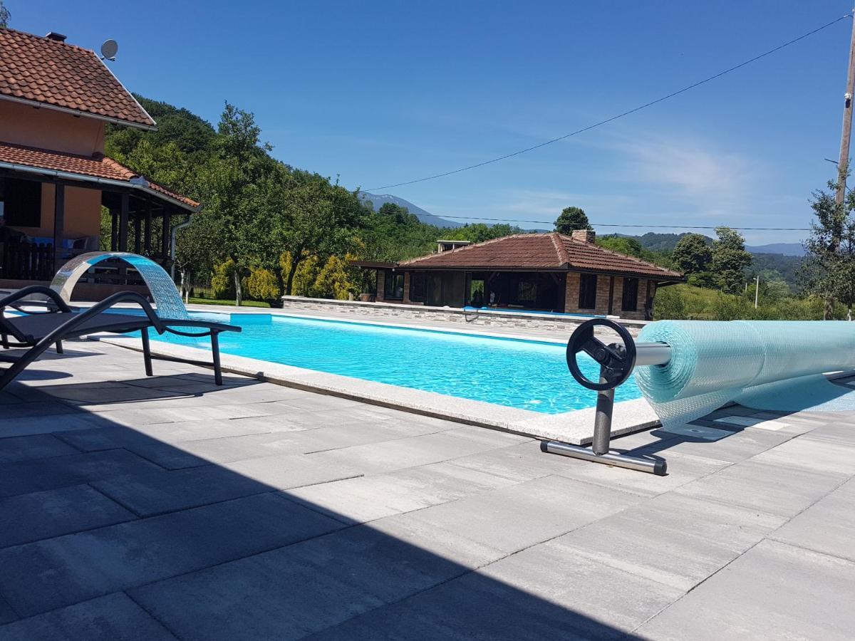 Holiday Home Emir Racic Bagian luar foto