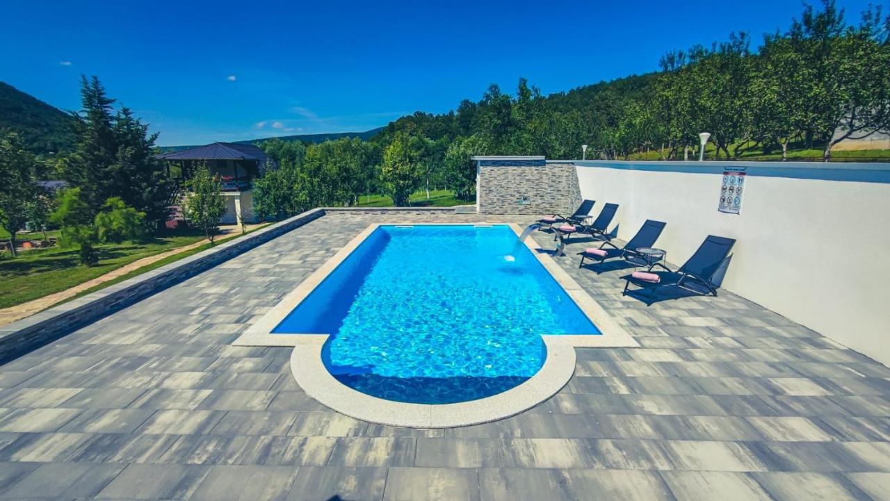 Holiday Home Emir Racic Bagian luar foto