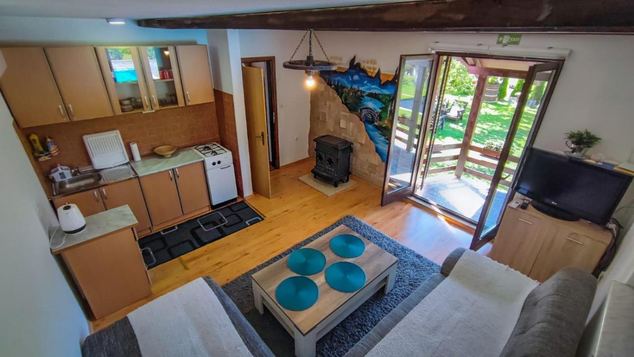 Holiday Home Emir Racic Bagian luar foto
