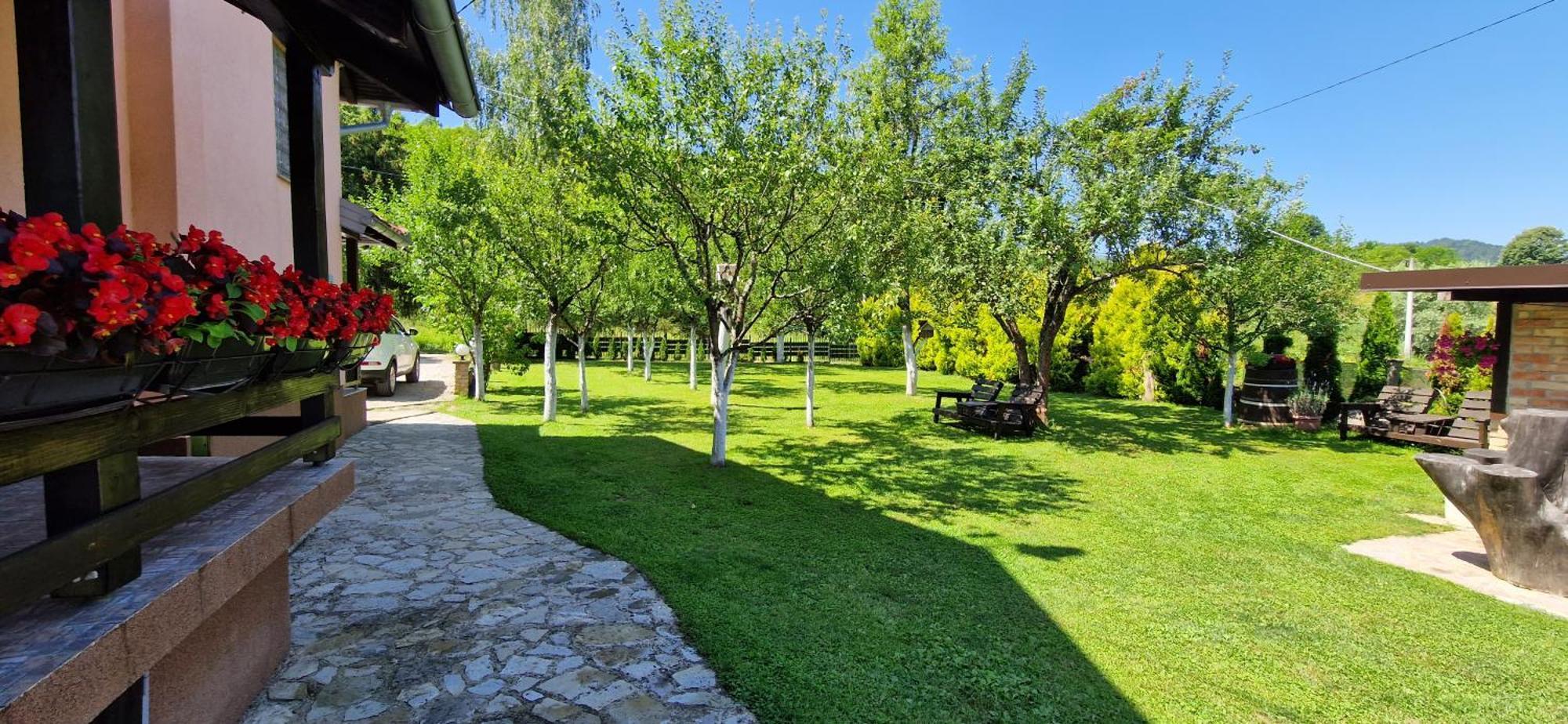 Holiday Home Emir Racic Bagian luar foto